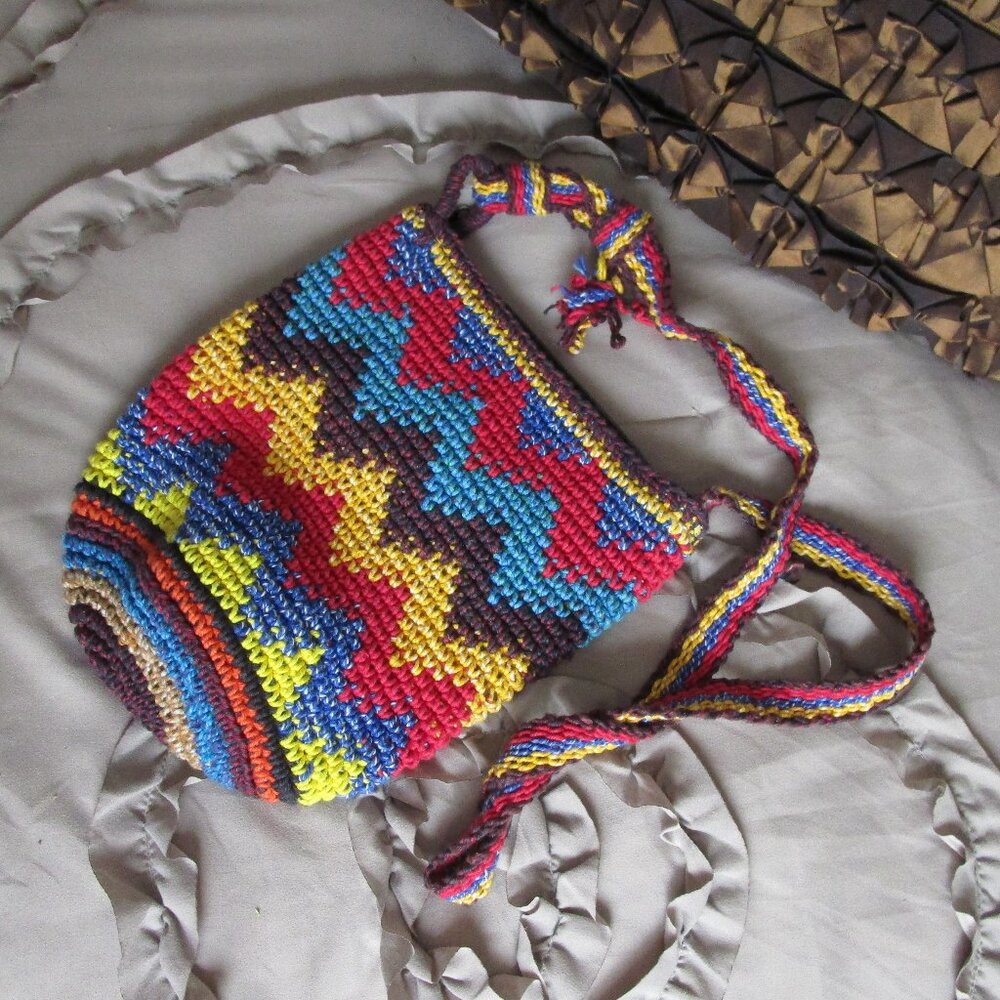 small crocheted cotton shoulder bag